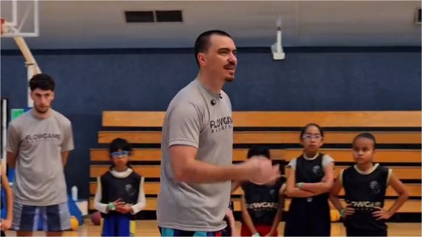 El conmovedor mensaje del profesor del video viral (Captura)