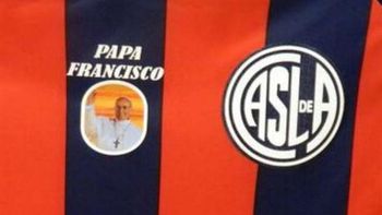san lorenzo estrena camiseta con el rostro de francisco san lorenzo estrena camiseta con el rostro de francisco