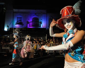 Escapadas: los mejores destinos argentinos para viajar en Carnaval según la IA