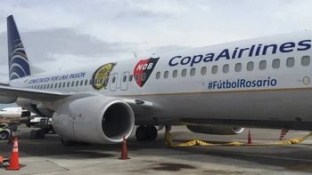 la mujer detenida por tener sexo en el bano de un avion esta con ayuda psiquiatrica por el episodio viral
