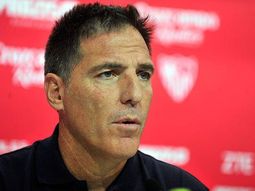 Tras su operación por cáncer, el Sevilla echó a Berizzo Tras su operación por cáncer, el Sevilla echó a Berizzo