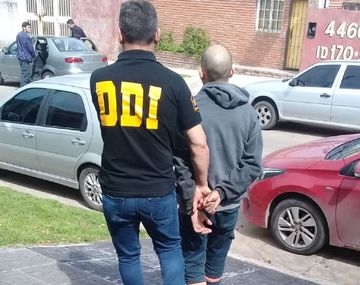 Cayó un abusador de menores: sus fotos de WhatsApp