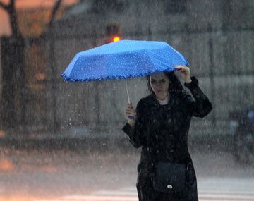 Sigue vigente el alerta por fuertes tormentas en la Capital