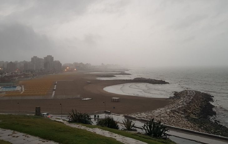 La Feliz, oscura (Foto: @augelliale)