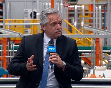 Alberto Fernández: En los últimos cuatro años a YPF se le hizo un daño llamativo
