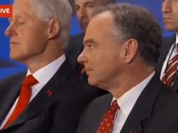 trump se burlo de bill clinton por quedarse dormido durante el discurso de su esposa trump se burlo de bill clinton por quedarse dormido durante el discurso de su esposa
