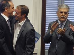 scioli a insaurralde: estamos encolumnados con vos scioli a insaurralde: estamos encolumnados con vos