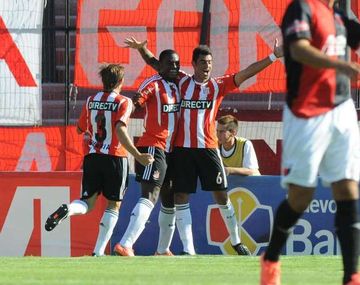 Estudiantes venció a Atlético Tucumán en su debut en Catamarca