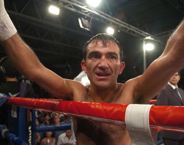 Narváez dio una cátedra en la mejor pelea de su carrera y retuvo su título