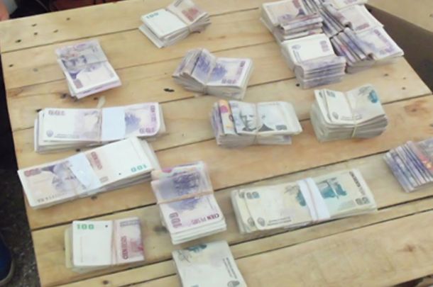 Tres delincuentes robaron medio millón de pesos a pasajeros de un colectivo