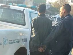 La Plata: robó una fortuna y lo detuvieron por contar el dinero en la calle