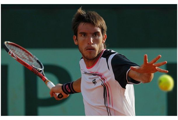 Leonardo Mayer avanza en el ATP de Alemania