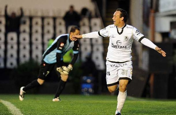 San Lorenzo incorporó a otro delantero