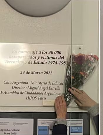 Placa retirada de la Casa Argentina de París.