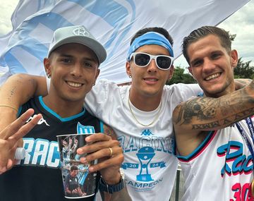 Costas y el plantel de Racing en el Obelisco: así fue el recibimiento de su gente