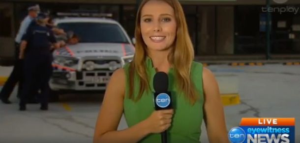 Hacía una nota en vivo y mirá lo que ocurría detrás