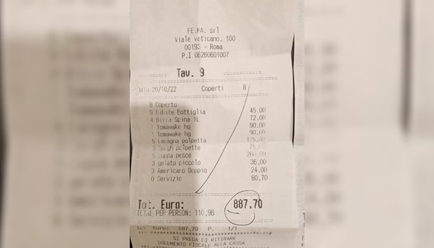 Les cobraron 111 euros por persona una comida y denuncian estafa