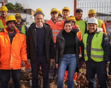 Mayra Mendoza y Katopodis recorrieron obras de pavimentación en San Francisco Solano y Ezpeleta