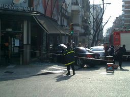 Un auto se incrustó contra un restaurante: hubo 4 heridos