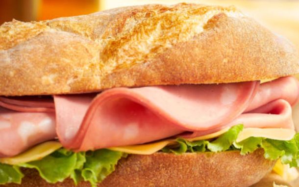Las marcas de jamones que no son jamones: las marcas que engañan y son las peores del mercado en 2025