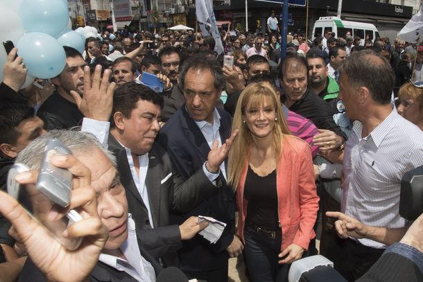 En La Matanza, Scioli volvió a prometer el 82 por ciento móvil a jubilados