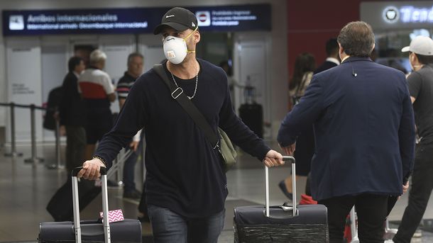 Coronavirus: los convivientes de quienes vuelvan del exterior deberán aislarse