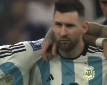 Lionel Messi reveló qué fue lo que dijo cuándo Gonzalo Montiel fue a patear el penal