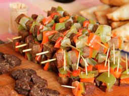 tofu, pate de lentejas y mayonesa de zanahoria: picadas veggie, la opcion a los embutidos tofu, pate de lentejas y mayonesa de zanahoria: picadas veggie, la opcion a los embutidos