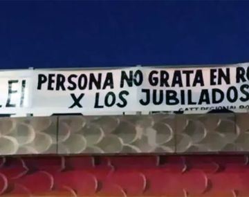 Repudios a Javier Milei en Rosario.