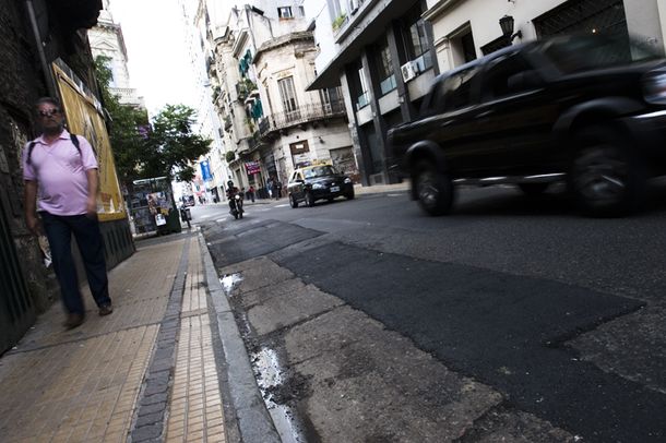 Por las lluvias de agosto hay mil baches más en la Ciudad de Buenos Aires