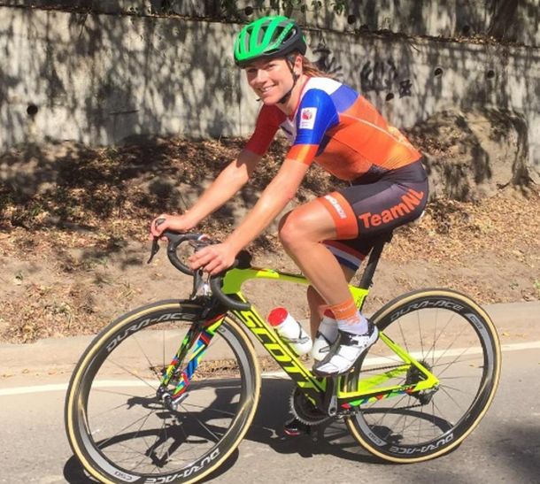 Así le quedó la cara a la ciclista que sufrió una terrible caída