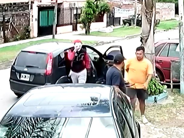 José C. Paz: buscan a ladrón con máscara de payaso que participó de un robo a mano armada