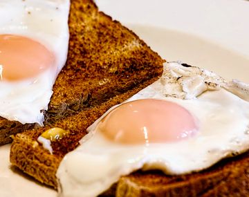 ¿Cuántos huevos es saludable comer por semana?