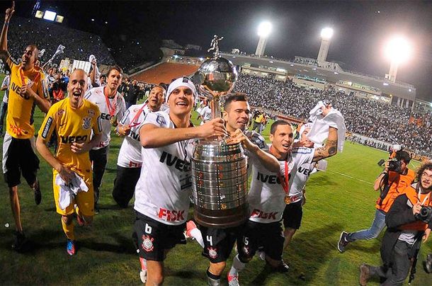 La prensa brasileña destaca el fin del trauma del Corinthians