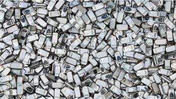 Encontrá los autos escondidos entre los celulares Encontrá los autos escondidos entre los celulares