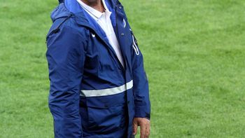 dos argentinos, entre los preferidos de los brasileros para reemplazar a scolari dos argentinos, entre los preferidos de los brasileros para reemplazar a scolari