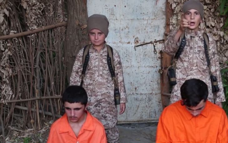 ISIS hizo que niños ejecuten a infieles rusos
