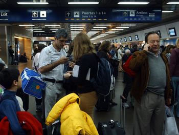Sin vuelos de Aerolíneas y Austral por un conflicto gremial