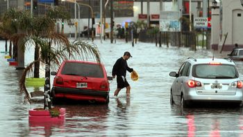 cuestionan al intendente de san fernando por las inundaciones cuestionan al intendente de san fernando por las inundaciones