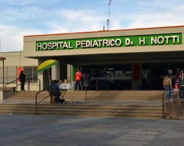 Murió una nena de 4 años al caerle encima un portón de dos metros