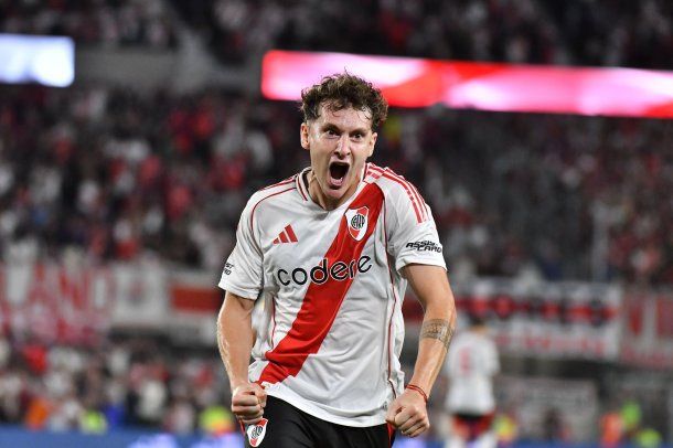 Herido, River pasó por arriba a Atlético Tucumán pero ganó solo 1-0 con un golazo de Facundo Colidio