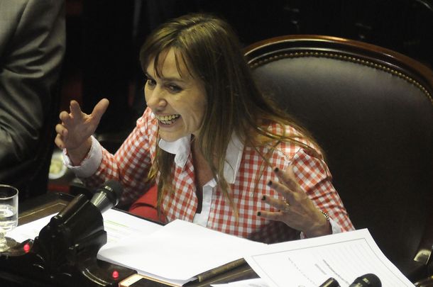 Diputados kirchneristas criticaron la acusación contra Cristina