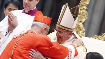 las imagenes de la designacion de mario poli como cardenal en el vaticano las imagenes de la designacion de mario poli como cardenal en el vaticano