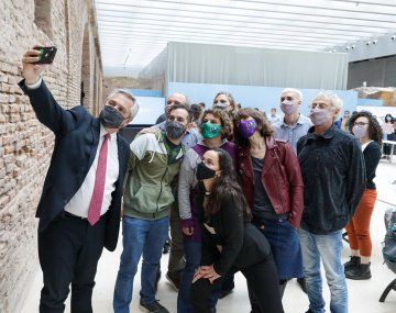 Alberto Fernández reconoció a los científicos por su trabajo en la pandemia