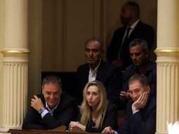 El Ejecutivo celebra la aprobación de la Reforma Laboral El Ejecutivo celebra la aprobación de la Reforma Laboral