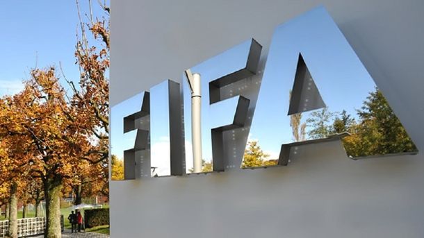 Escándalo en FIFA: apuntan a bancos internacionales por el cobro de sobornos