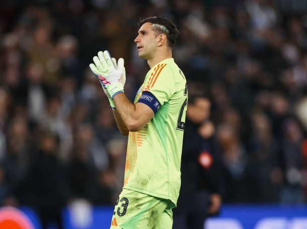 Duras críticas de la prensa francesa a Dibu Martínez tras la eliminación del Aston Villa ante el PSG