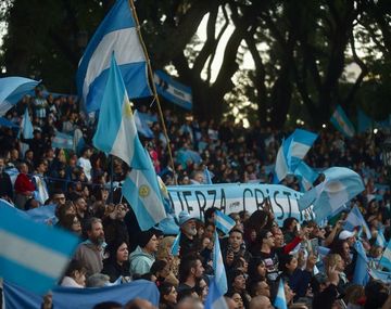Convocaron a un festival en el Parque Lezama por la libertad de Cristina