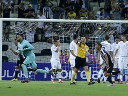 Everson celebra su golazo