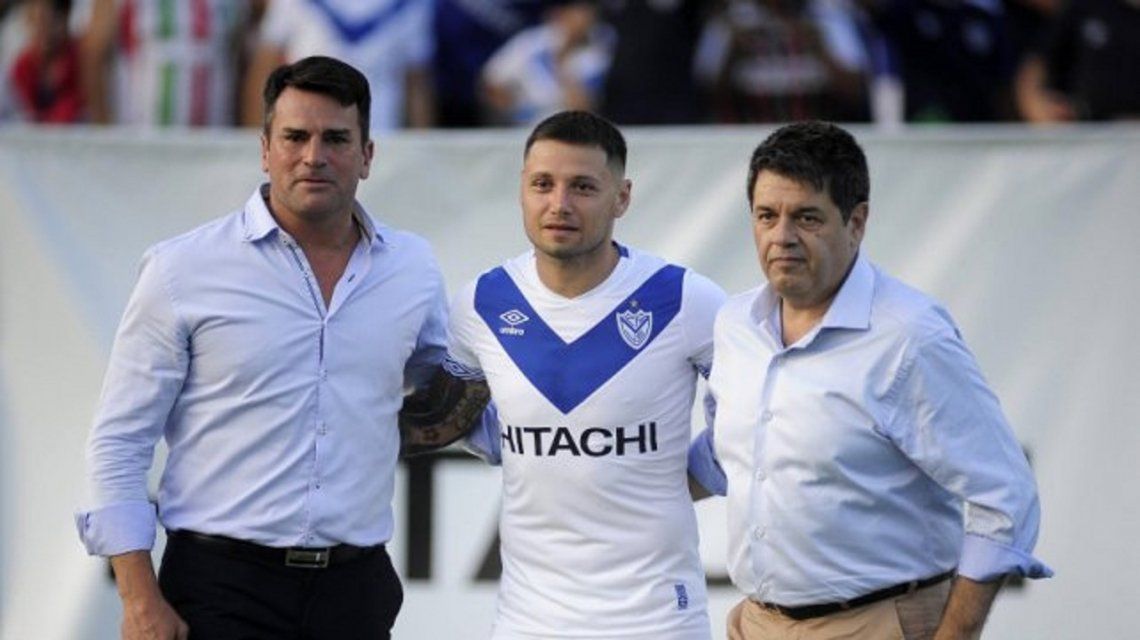 Ahora en Vélez niegan que a Mauro Zárate le hayan ofrecido ...